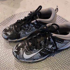 Nike Kids Sneakers Black and Gray